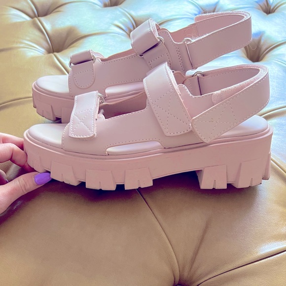 ASOS lug sole sandals PINK size 7 - Picture 1 of 5